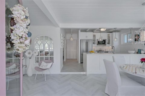 Купить виллу или дом в Сарасота, Флорида 7 комнат, 67.35м2, № 1747728 - фото 23