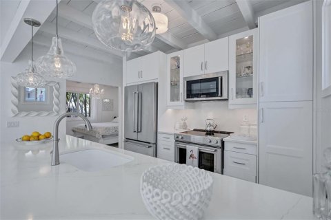 Купить виллу или дом в Сарасота, Флорида 7 комнат, 67.35м2, № 1747728 - фото 22
