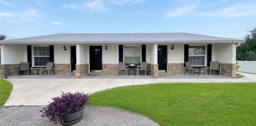 Adosado en Punta Gorda, Florida 1 dormitorio, 47.57 m2 № 1909325