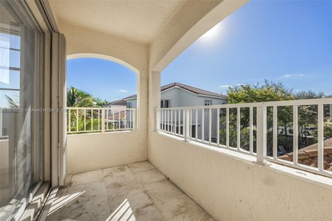 Casa en venta en Cutler Bay, Florida, 3 dormitorios, 153.1 m2 № 1971065 - foto 16