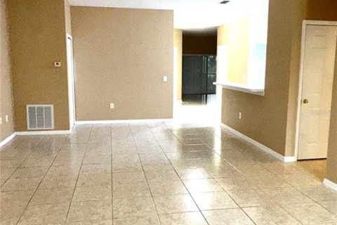 Condominio en venta en Kissimmee, Florida, 2 dormitorios, 137.87 m2 № 1679010 - foto 4