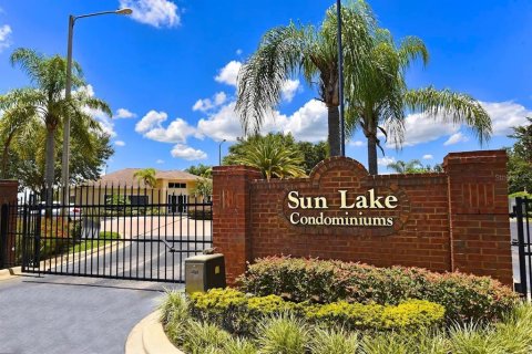 Condominio en venta en Kissimmee, Florida, 2 dormitorios, 137.87 m2 № 1679010 - foto 19