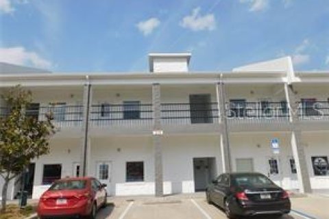 Propiedad comercial en alquiler en Oviedo, Florida, 89.37 m2 № 1851593 - foto 1