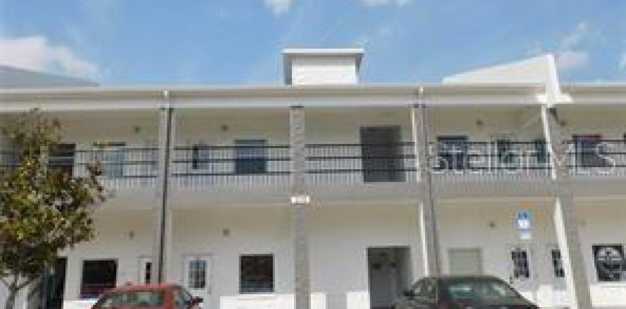 Propiedad comercial en Oviedo, Florida 89.37 m2 № 1851593