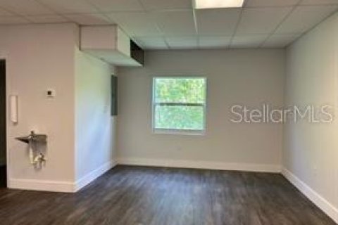 Propiedad comercial en alquiler en Oviedo, Florida, 89.37 m2 № 1851593 - foto 7