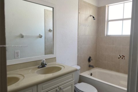 Touwnhouse à louer à Doral, Floride: 3 chambres, 152.55 m2 № 1985941 - photo 7