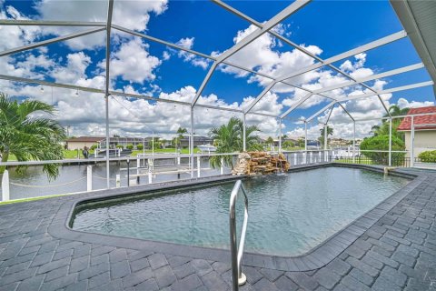 Villa ou maison à vendre à Punta Gorda, Floride: 3 chambres, 225.29 m2 № 2429185 - photo 13