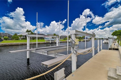 Villa ou maison à vendre à Punta Gorda, Floride: 3 chambres, 225.29 m2 № 2429185 - photo 15
