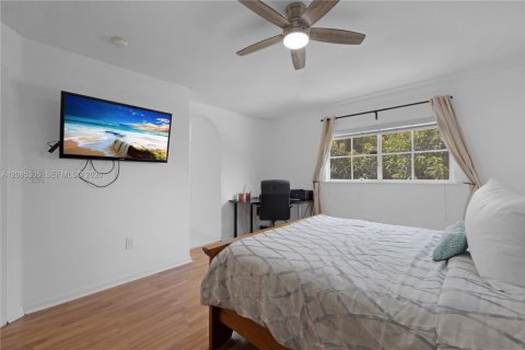 Touwnhouse à louer à Miramar, Floride: 3 chambres, 121.14 m2 № 2385032 - photo 25