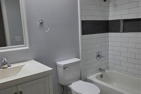 Apartment in Tavares, Florida 2 bedrooms, 102.56 sq.m. № 2207683 - photo 13