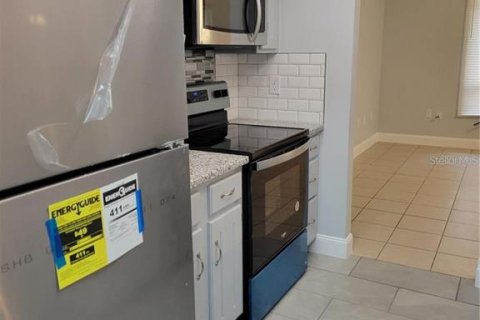 Apartment in Tavares, Florida 2 bedrooms, 102.56 sq.m. № 2207683 - photo 19