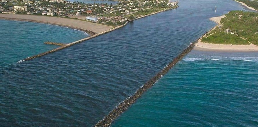 Adosado en Fort Pierce, Florida 2 dormitorios, 123.37 m2 № 1179577