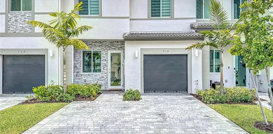 Townhouse in Homestead, Florida 3 bedrooms, 153.2 sq.m. № 1773955