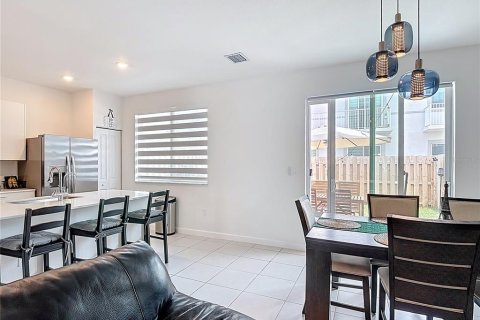 Townhouse in Homestead, Florida 3 bedrooms, 153.2 sq.m. № 1773955 - photo 10