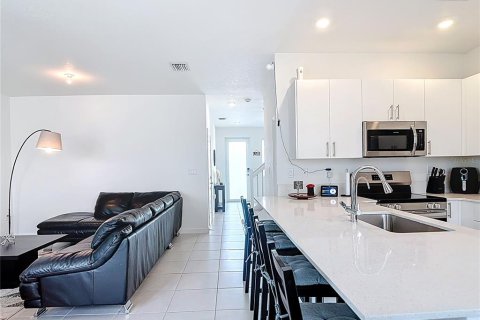 Townhouse in Homestead, Florida 3 bedrooms, 153.2 sq.m. № 1773955 - photo 15