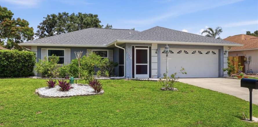 Casa en Sarasota, Florida 3 dormitorios, 120.31 m2 № 2167001