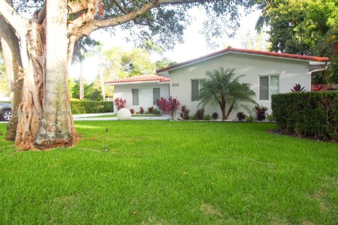 Villa ou maison à louer à El Portal, Floride: 4 chambres, 222.97 m2 № 1960040 - photo 4