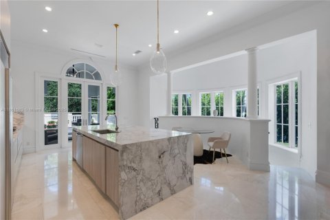 Купить виллу или дом в Корал-Гейблс, Флорида 6 спален, 877м2, № 1957627 - фото 19