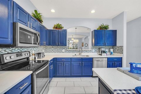 Casa en venta en Kissimmee, Florida, 6 dormitorios, 267.65 m2 № 1527514 - foto 18