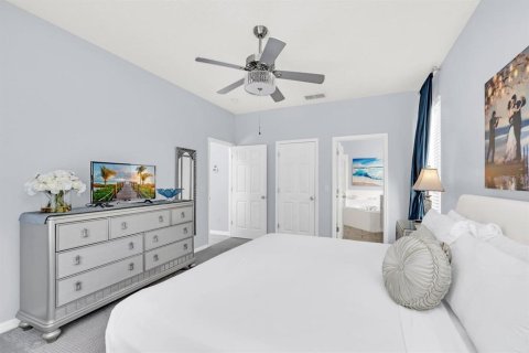 Casa en venta en Kissimmee, Florida, 6 dormitorios, 267.65 m2 № 1527514 - foto 23