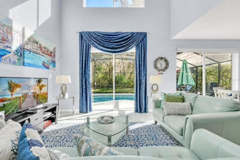 Casa en venta en Kissimmee, Florida, 6 dormitorios, 267.65 m2 № 1527514 - foto 3