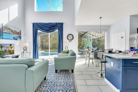 Casa en venta en Kissimmee, Florida, 6 dormitorios, 267.65 m2 № 1527514 - foto 11
