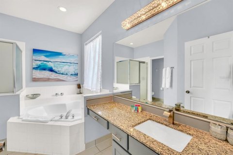 Casa en venta en Kissimmee, Florida, 6 dormitorios, 267.65 m2 № 1527514 - foto 26