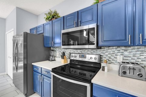Casa en venta en Kissimmee, Florida, 6 dormitorios, 267.65 m2 № 1527514 - foto 19