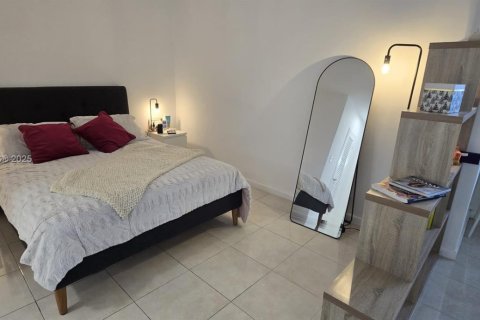 Купить кондоминиум в Майами-Бич, Флорида 72.09м2, № 1702895 - фото 10