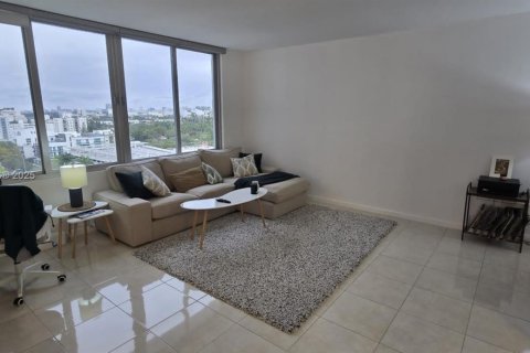 Купить кондоминиум в Майами-Бич, Флорида 72.09м2, № 1702895 - фото 4
