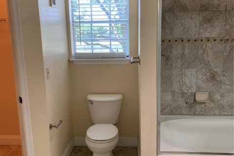 Condominio en alquiler en Orlando, Florida, 3 dormitorios, 136.19 m2 № 1821241 - foto 19