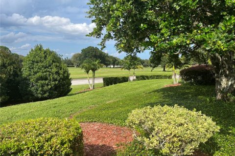 Condominio en alquiler en Orlando, Florida, 3 dormitorios, 136.19 m2 № 1821241 - foto 3