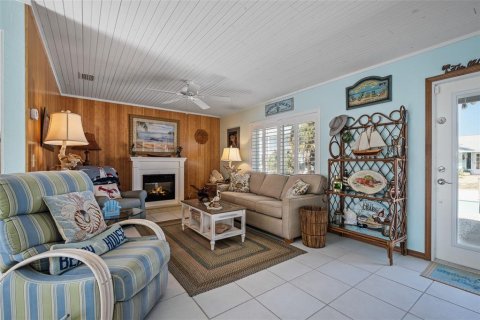 Casa en venta en New Smyrna Beach, Florida, 3 dormitorios, 167.78 m2 № 1543418 - foto 6