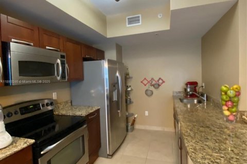 Copropriété à louer à Miami, Floride: 1 chambre, 72.46 m2 № 1945112 - photo 2
