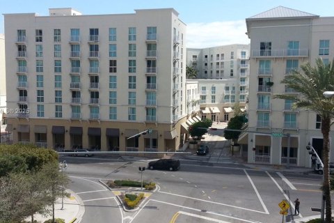Copropriété à louer à Miami, Floride: 1 chambre, 72.46 m2 № 1945112 - photo 1