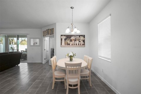 Casa en venta en DeLand, Florida, 4 dormitorios, 275.36 m2 № 1718358 - foto 15