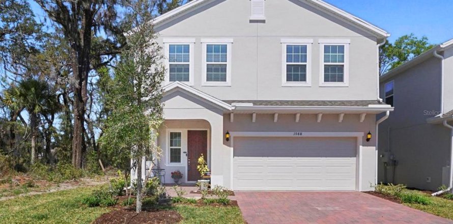 Casa en DeLand, Florida 4 dormitorios, 275.36 m2 № 1718358