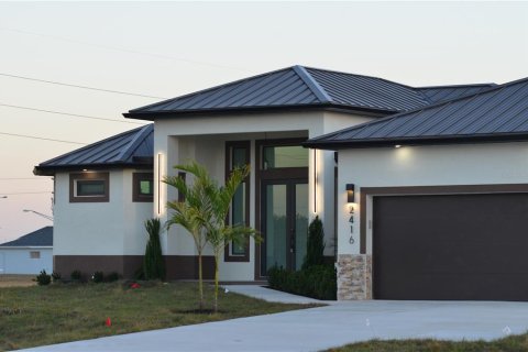 Casa en alquiler en Cape Coral, Florida, 3 dormitorios, 172.24 m2 № 2142398 - foto 2