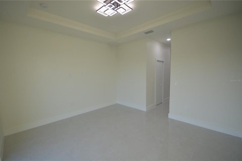 Casa en alquiler en Cape Coral, Florida, 3 dormitorios, 172.24 m2 № 2142398 - foto 13