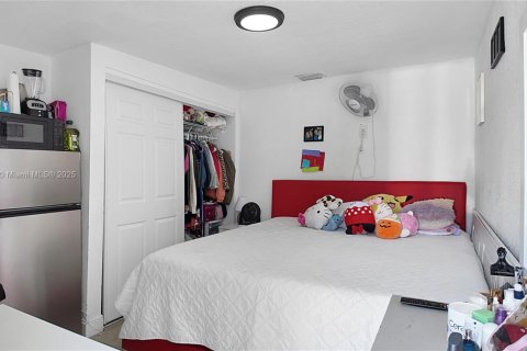 House in Miami Gardens, Florida 4 bedrooms, 183.95 sq.m. № 1956045 - photo 27