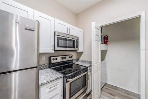 Copropriété à vendre à Tampa, Floride: 1 chambre, 55.56 m2 № 1856033 - photo 10