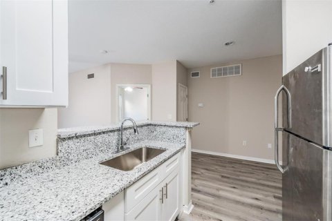 Copropriété à vendre à Tampa, Floride: 1 chambre, 55.56 m2 № 1856033 - photo 11