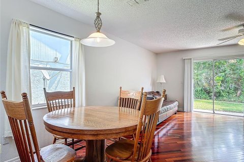 Touwnhouse à vendre à New Smyrna Beach, Floride: 3 chambres, 149.39 m2 № 1913430 - photo 15