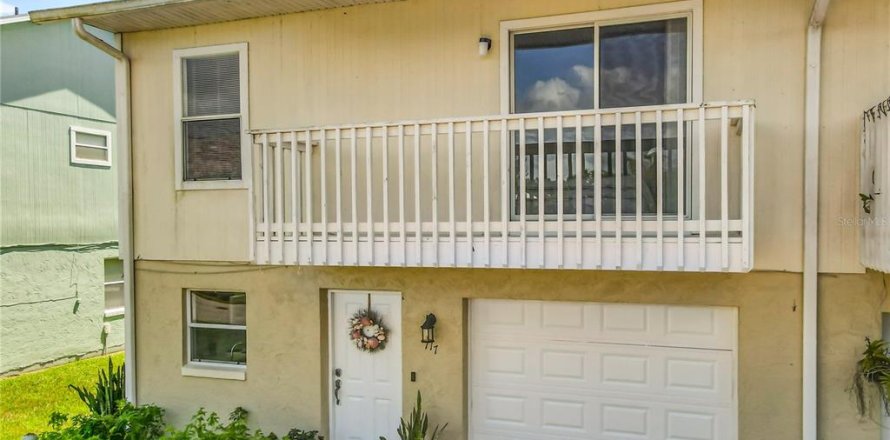 Touwnhouse à New Smyrna Beach, Floride 3 chambres, 149.39 m2 № 1913430