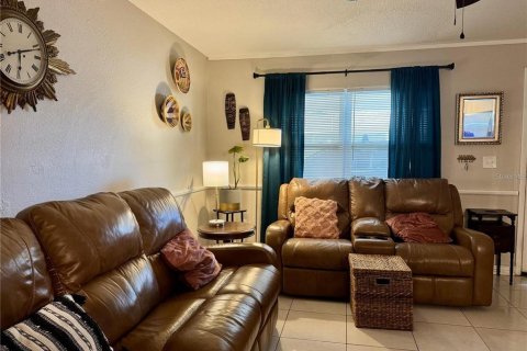 Apartamento en alquiler en Largo, Florida, 2 dormitorios, 75.25 m2 № 2107360 - foto 2