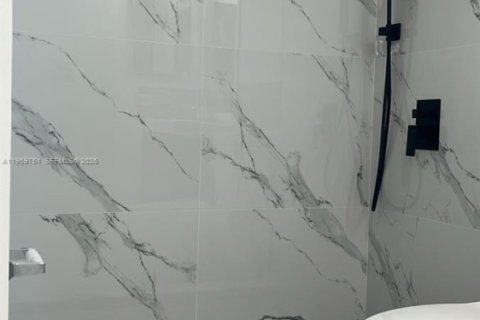 Снять в аренду кондоминиум в Дорал, Флорида 1 спальня, 65.96м2, № 2019978 - фото 10