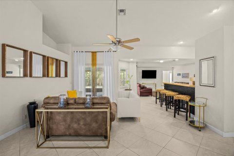 Villa ou maison à vendre à Port St. Lucie, Floride: 4 chambres, 199.46 m2 № 2085240 - photo 9