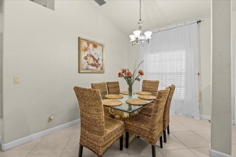 Villa ou maison à vendre à Port St. Lucie, Floride: 4 chambres, 199.46 m2 № 2085240 - photo 7
