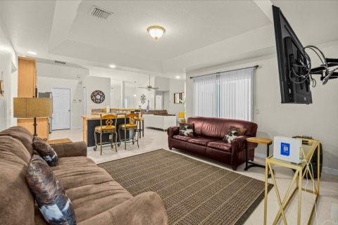 Villa ou maison à vendre à Port St. Lucie, Floride: 4 chambres, 199.46 m2 № 2085240 - photo 12