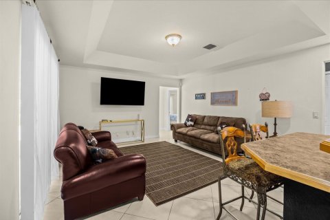 Villa ou maison à vendre à Port St. Lucie, Floride: 4 chambres, 199.46 m2 № 2085240 - photo 11